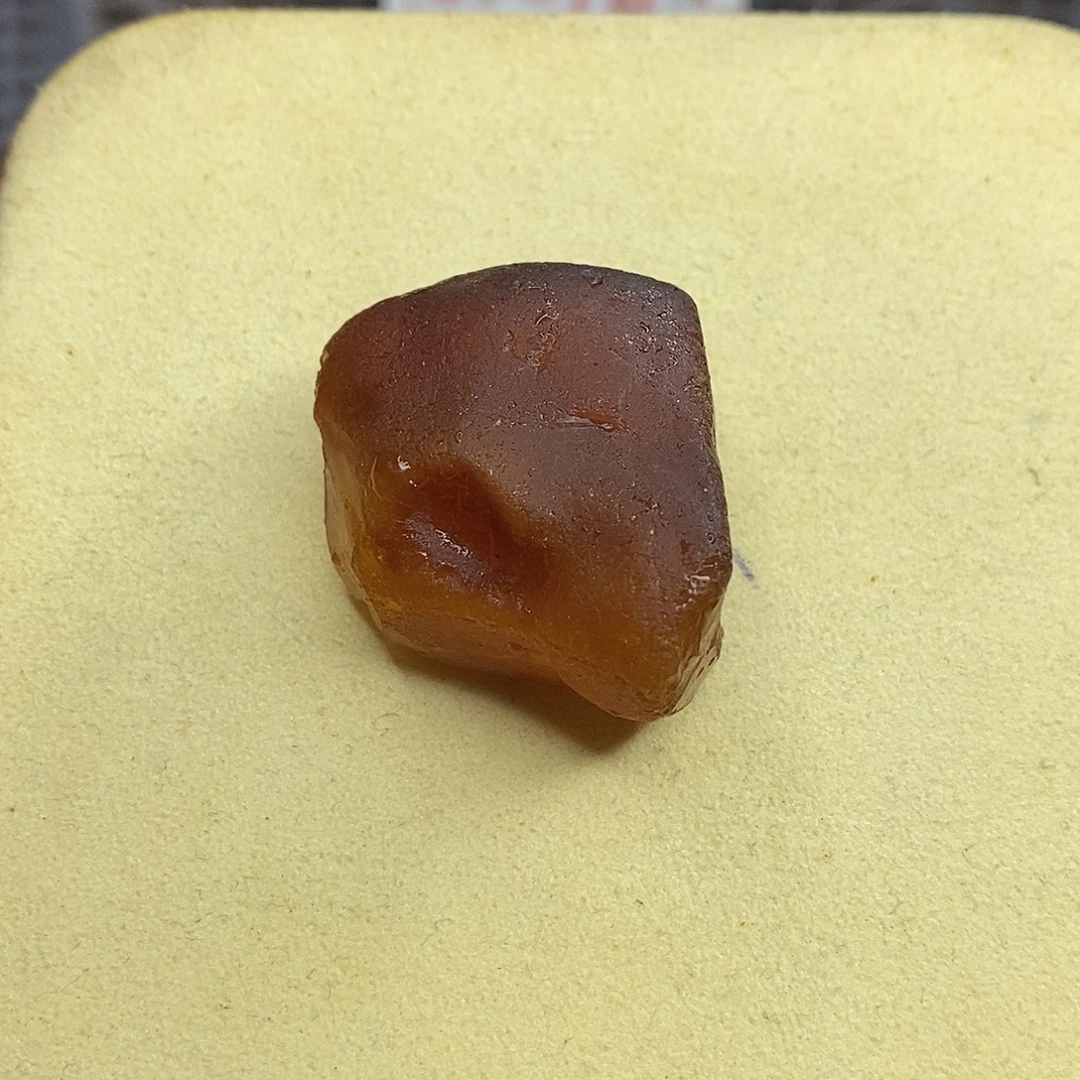 定制蜜蜡未镶嵌梨