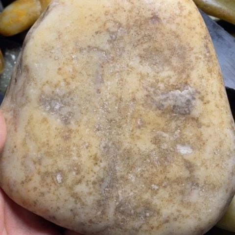 未镶嵌和田玉（糖玉）挂件