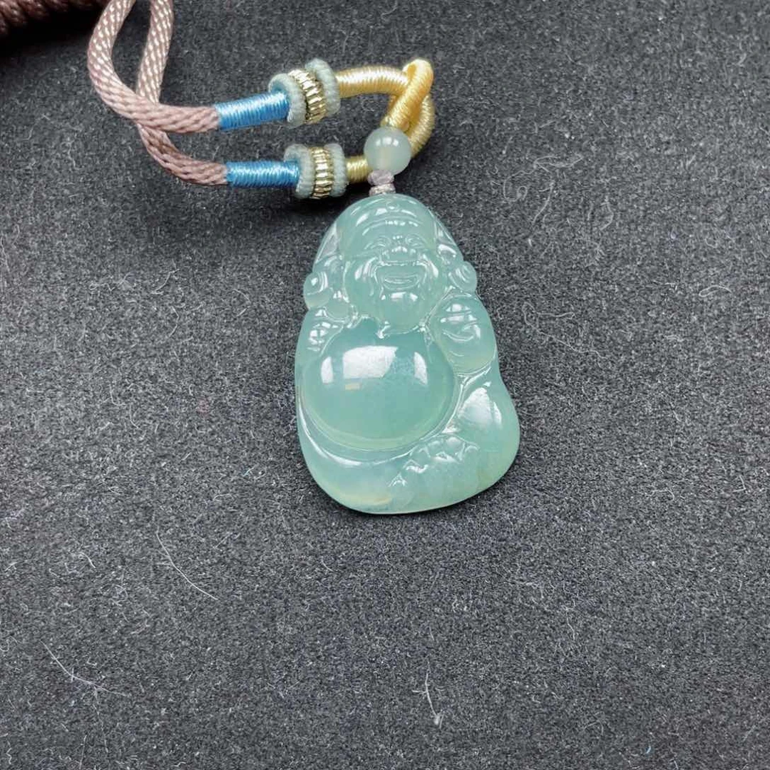 翡翠颈饰未镶嵌赤*马财神