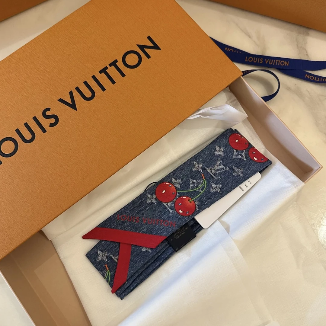 未使用 LouisVuitton/路易威登 村上隆联名 樱桃 发带丝巾 带盒子