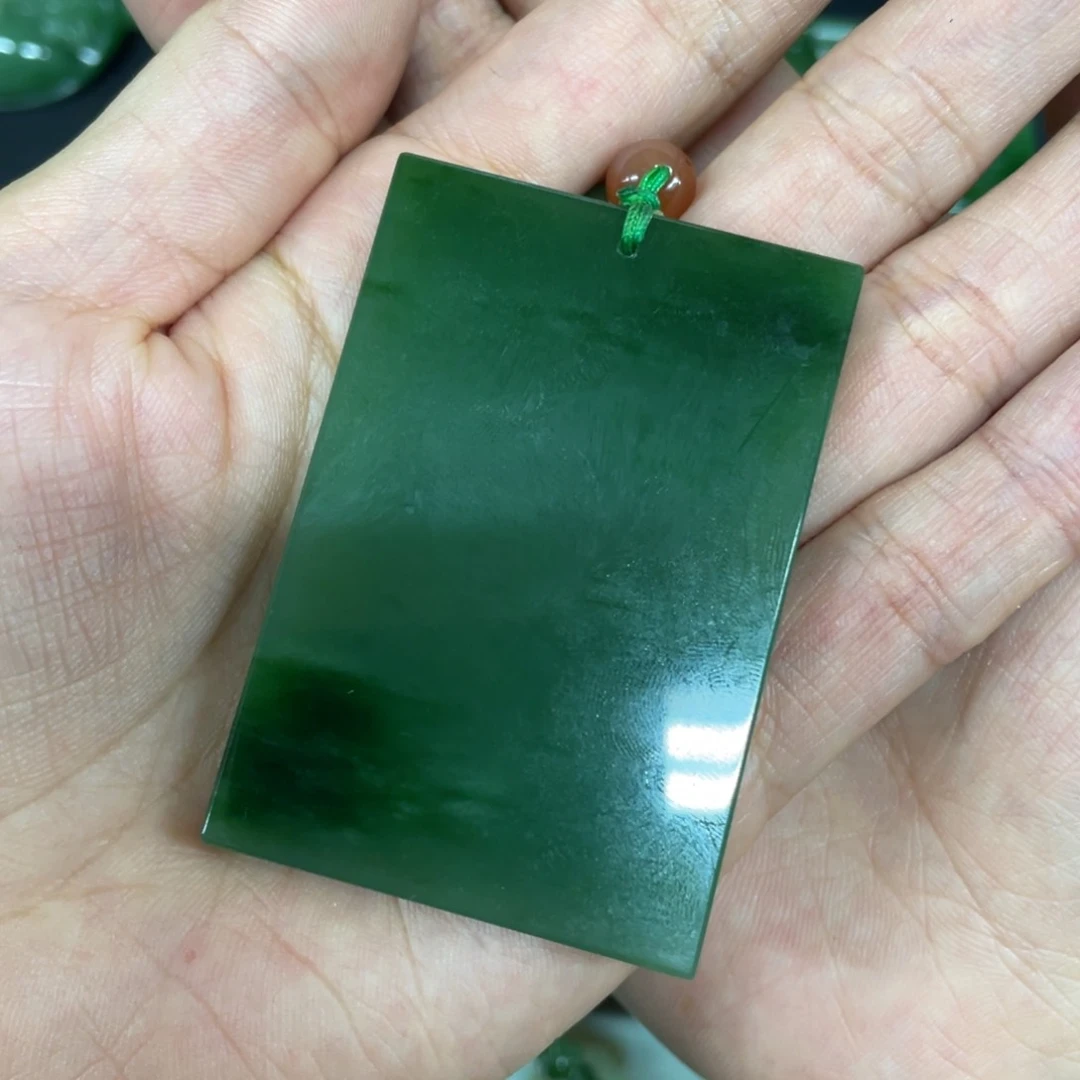 颈饰未镶嵌和田玉（碧玉）ꩵ****࿐