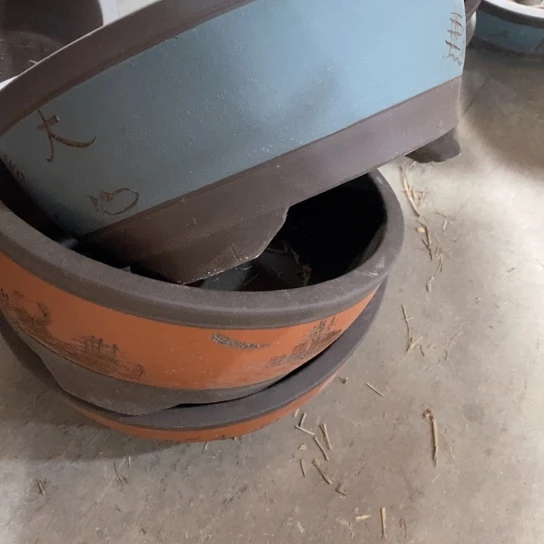 紫砂花盆60-3。微瑕。  29-12