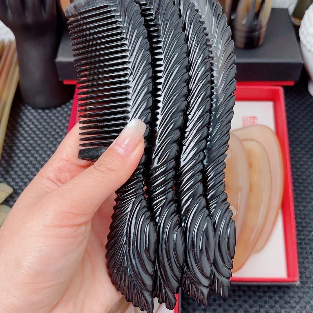 纯手工制作纯牛角梳子