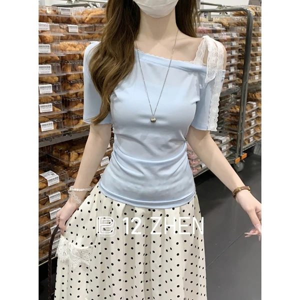 2025夏季韩版纯欲蕾丝边绑带斜肩褶皱收腰设计感百搭短袖T恤上衣