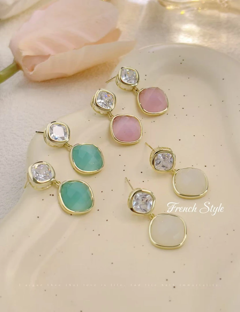 铜合金合成锆石耳饰 a621  a622 a623欧比雅比【彩色小方耳钉00013