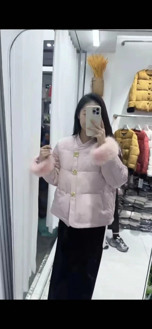 2025冬季新中式浮雕提花可脱卸毛毛袖复古国风一体棉服外套女