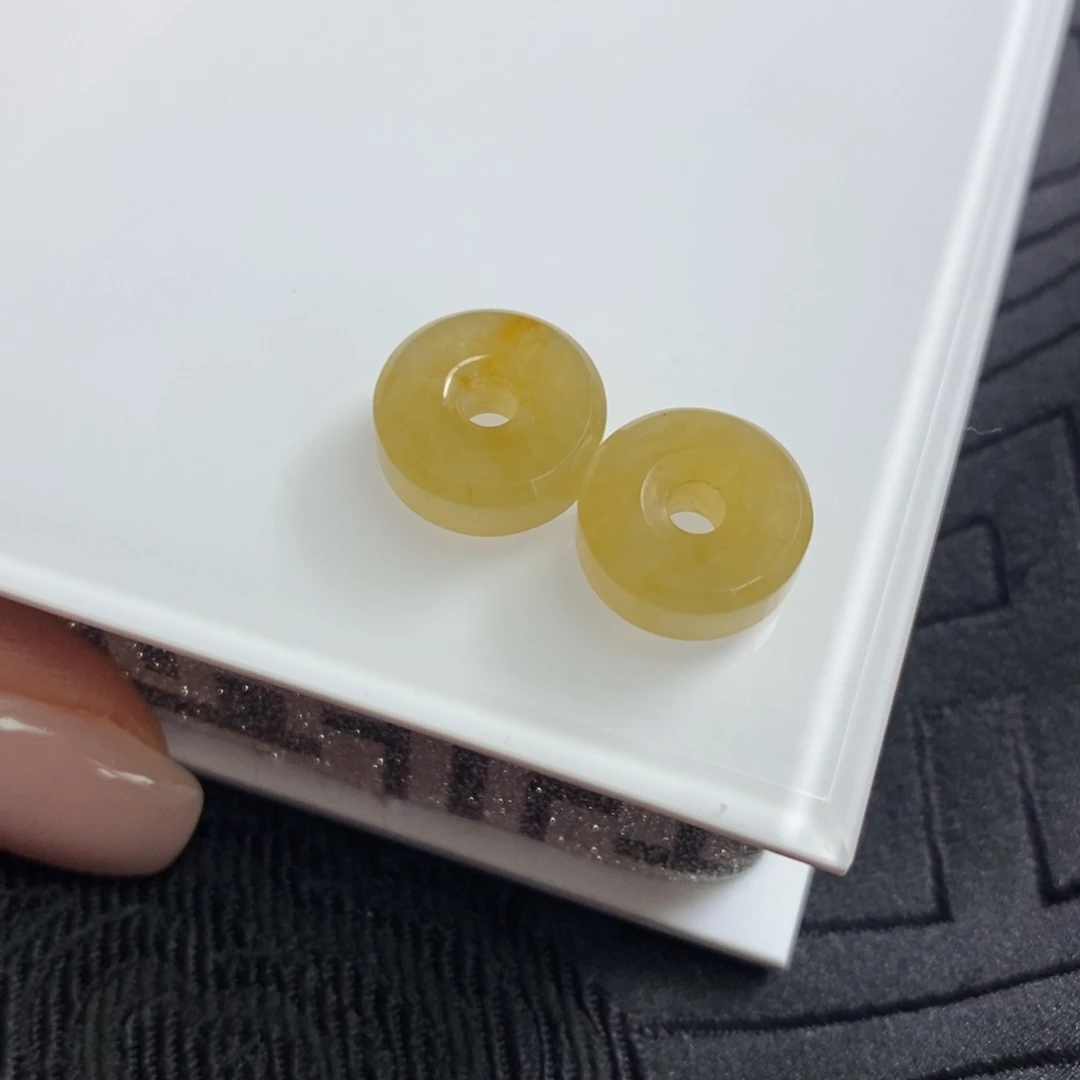 翡翠未镶嵌耳饰黄翡路路通