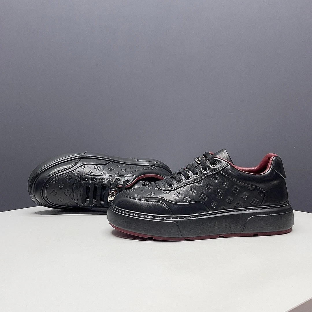 秋冬新款高端头层牛皮真皮压花厚底黑色透气品牌同款休闲男士板鞋