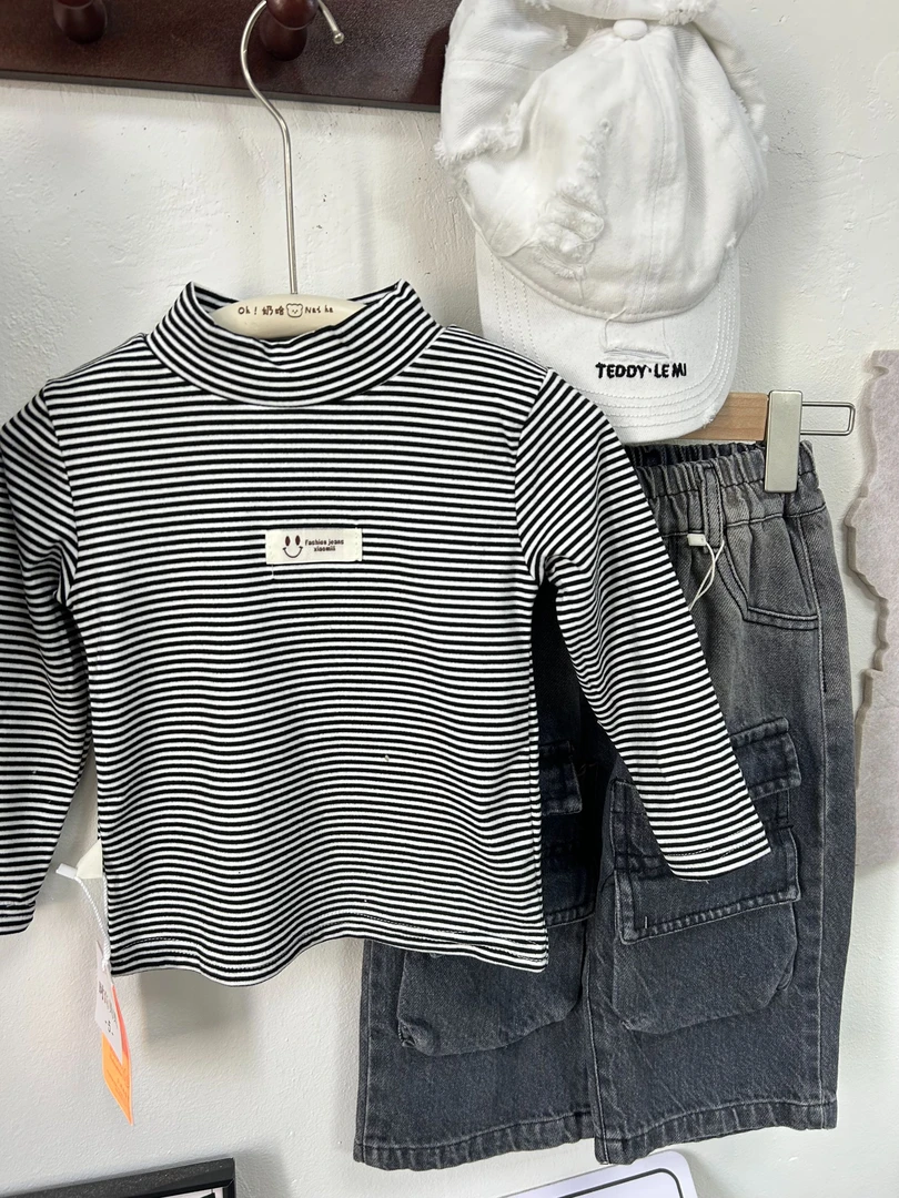 B029黑白笑脸条纹