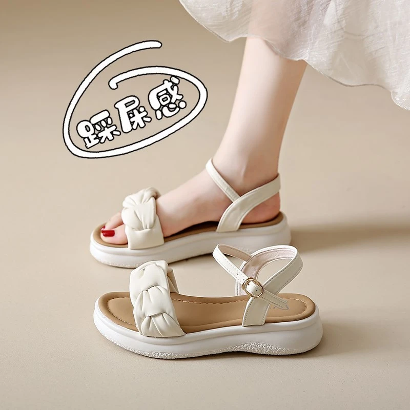 真皮凉鞋女2024新款夏季外穿高级感法式绝美平底沙滩鞋海边配裙子