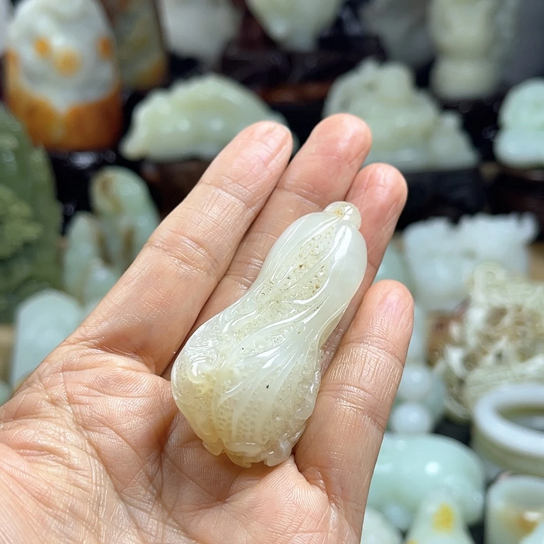 和田玉（糖玉）未镶嵌挂件