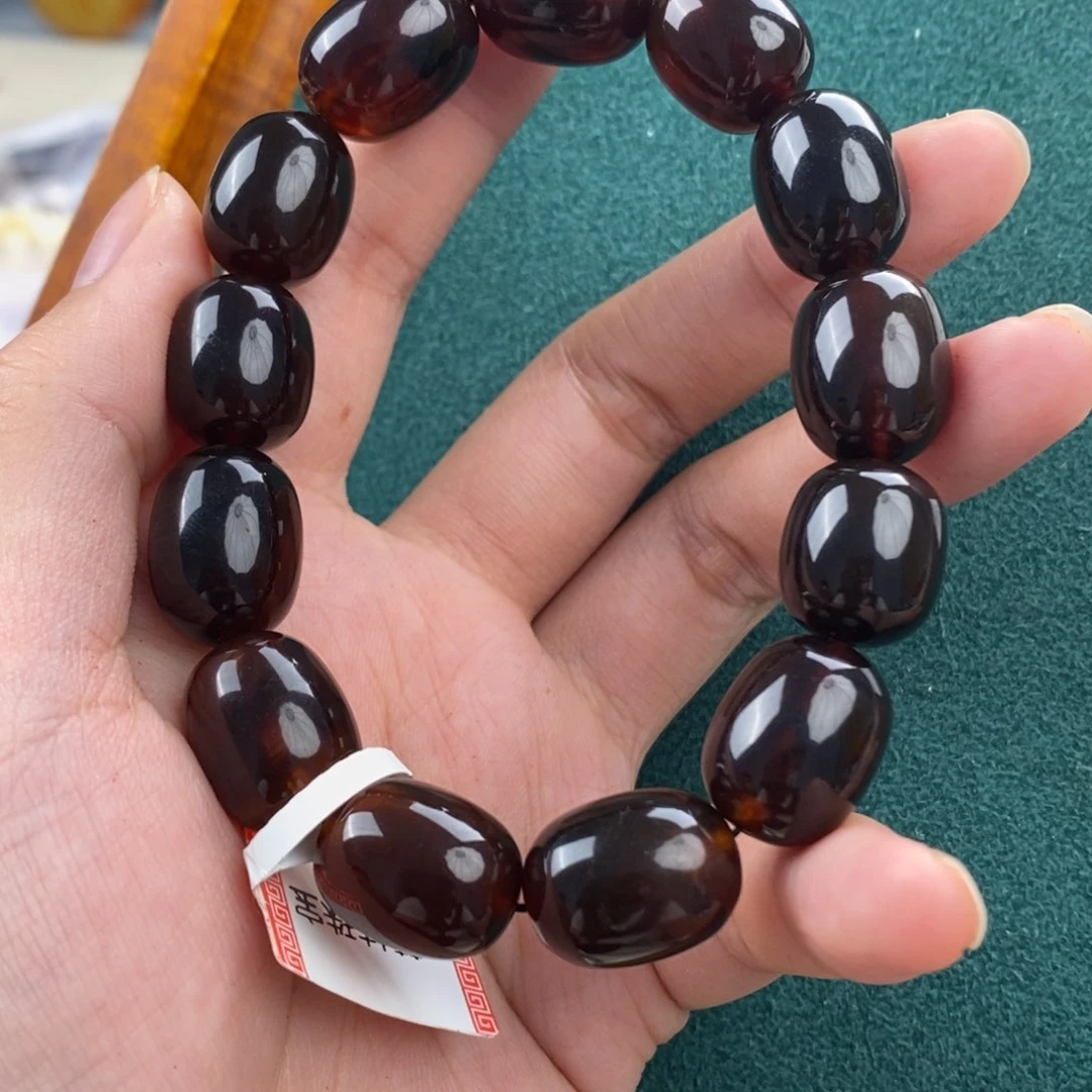 未镶嵌琥珀珠宝奇石