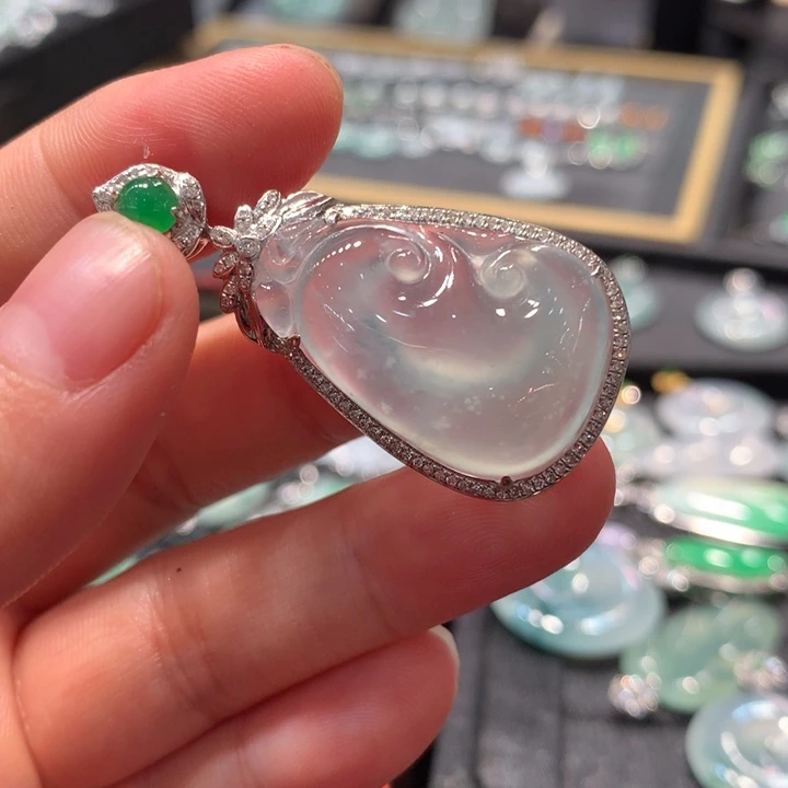 【闪购商品】翡翠18K金镶嵌颈饰翡翠