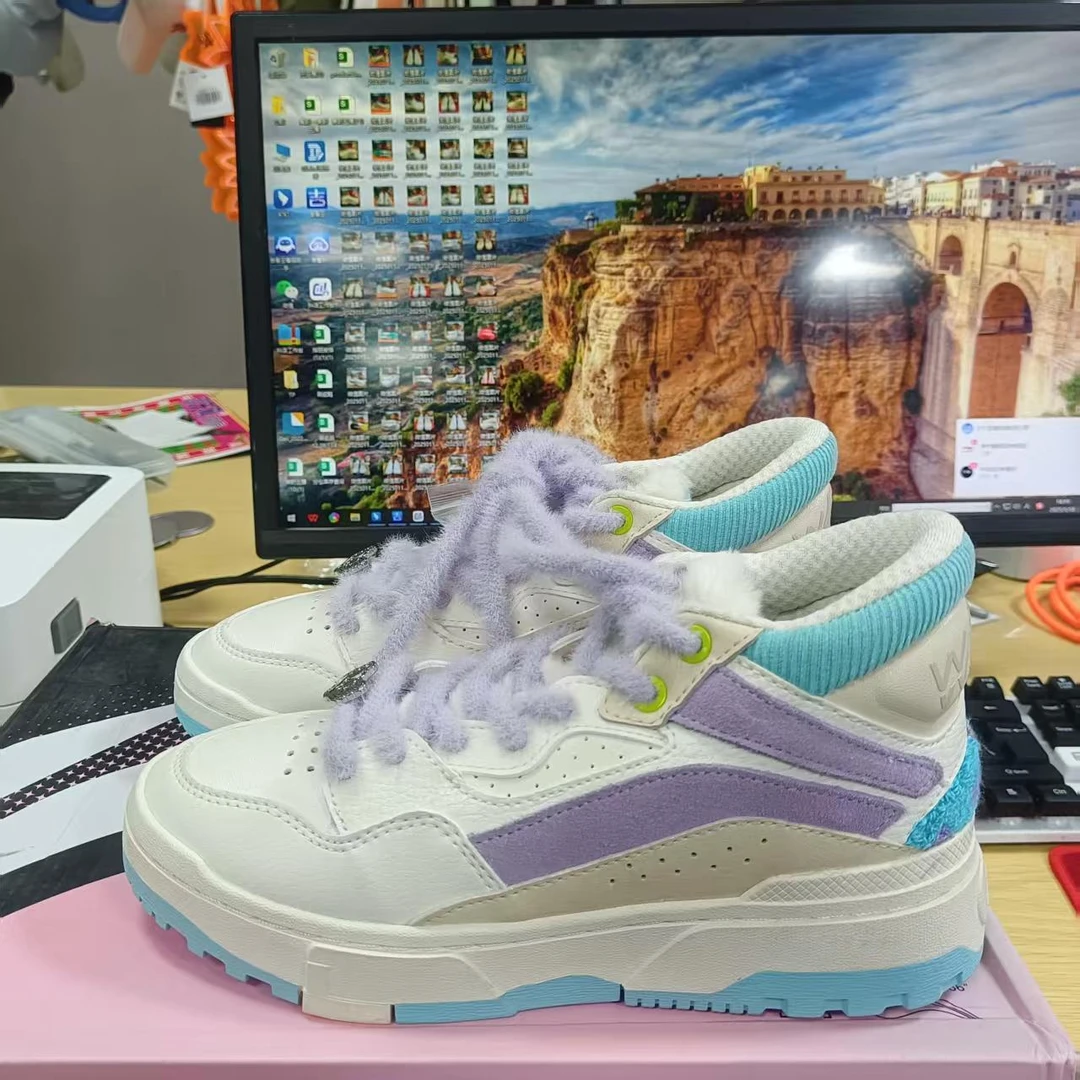 《B品以直播展示为准》-左脚底脏（X644】李宁女子运动鞋AGCT224-