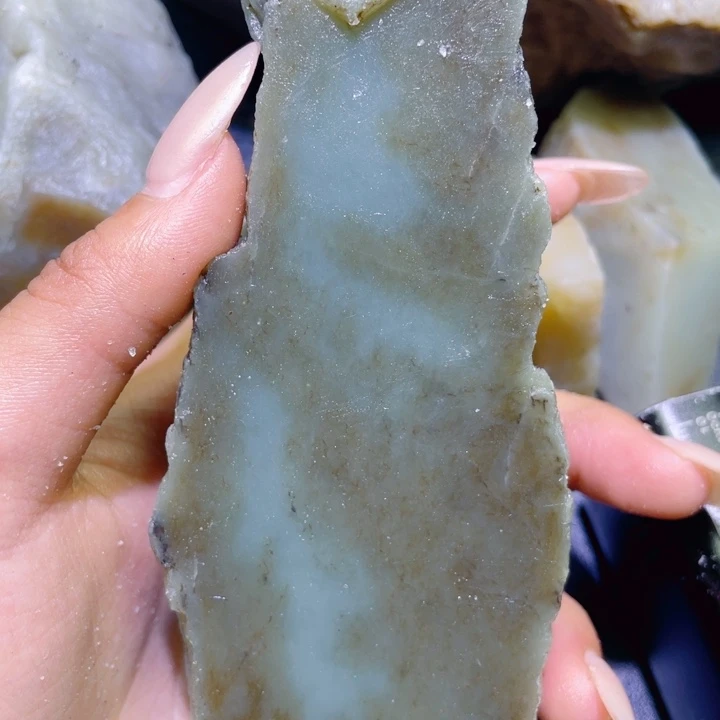 和田玉未镶嵌珠宝半成品