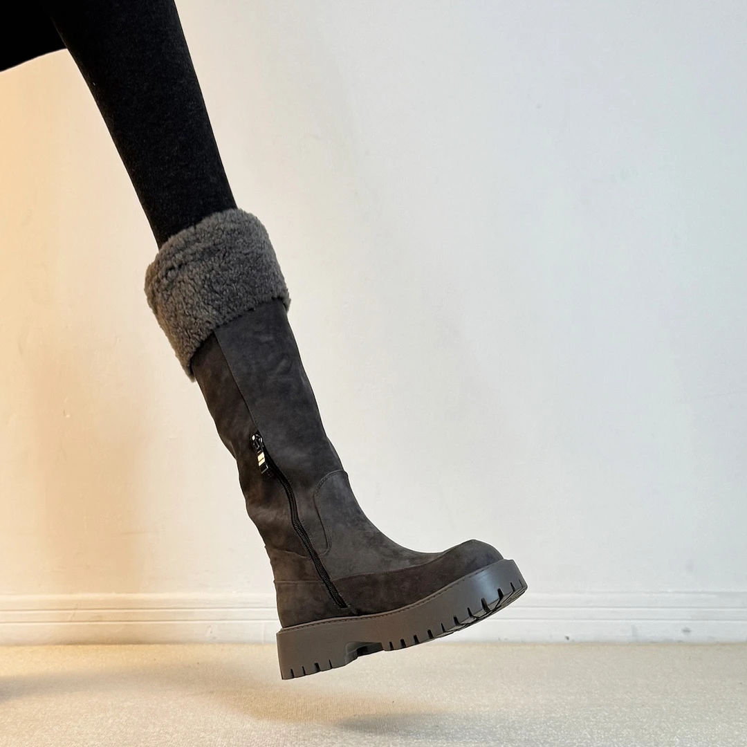六也「温柔绒面」韩系厚底圆头侧拉链高筒加厚保暖雪地靴女 L1301