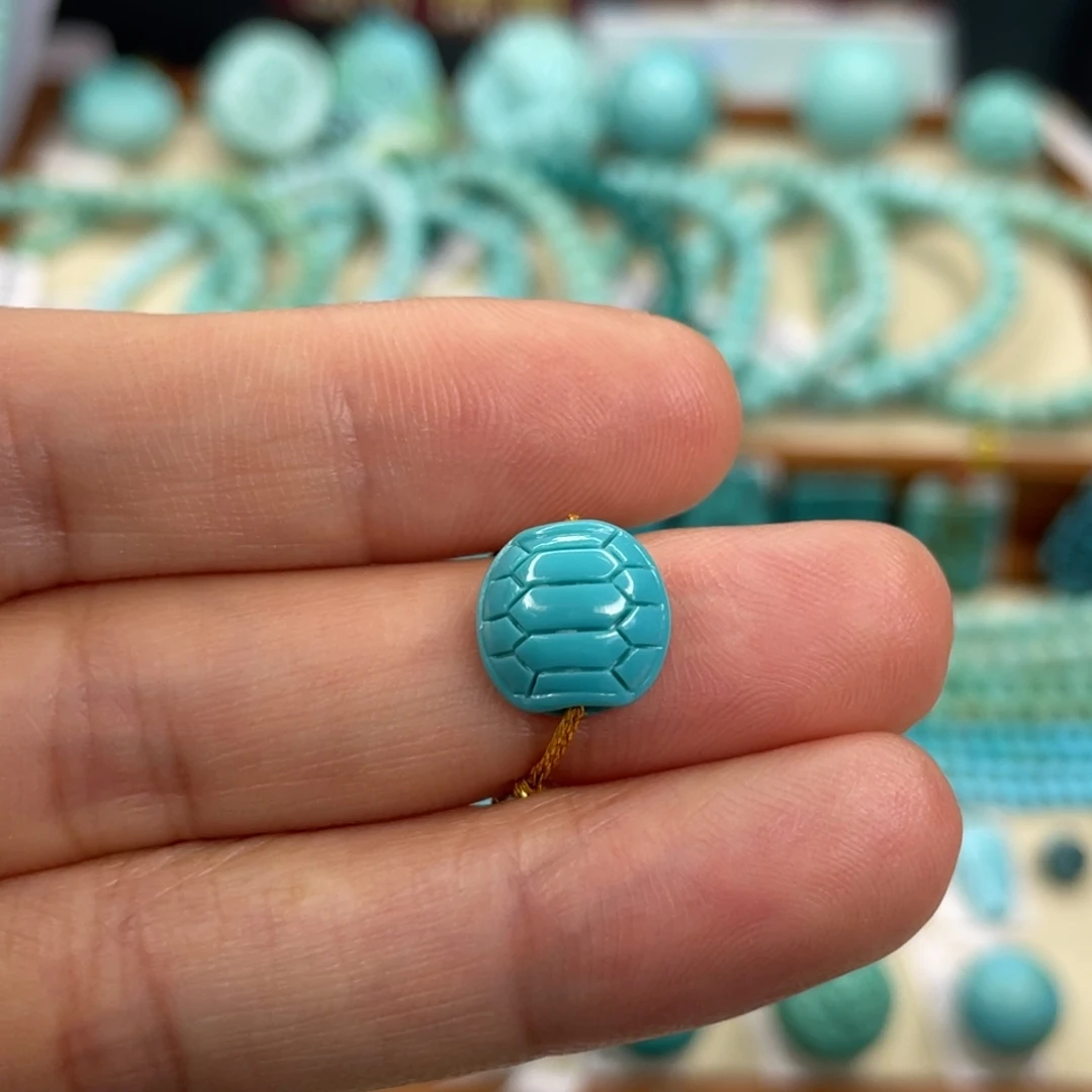 绿松石未镶嵌挂件
