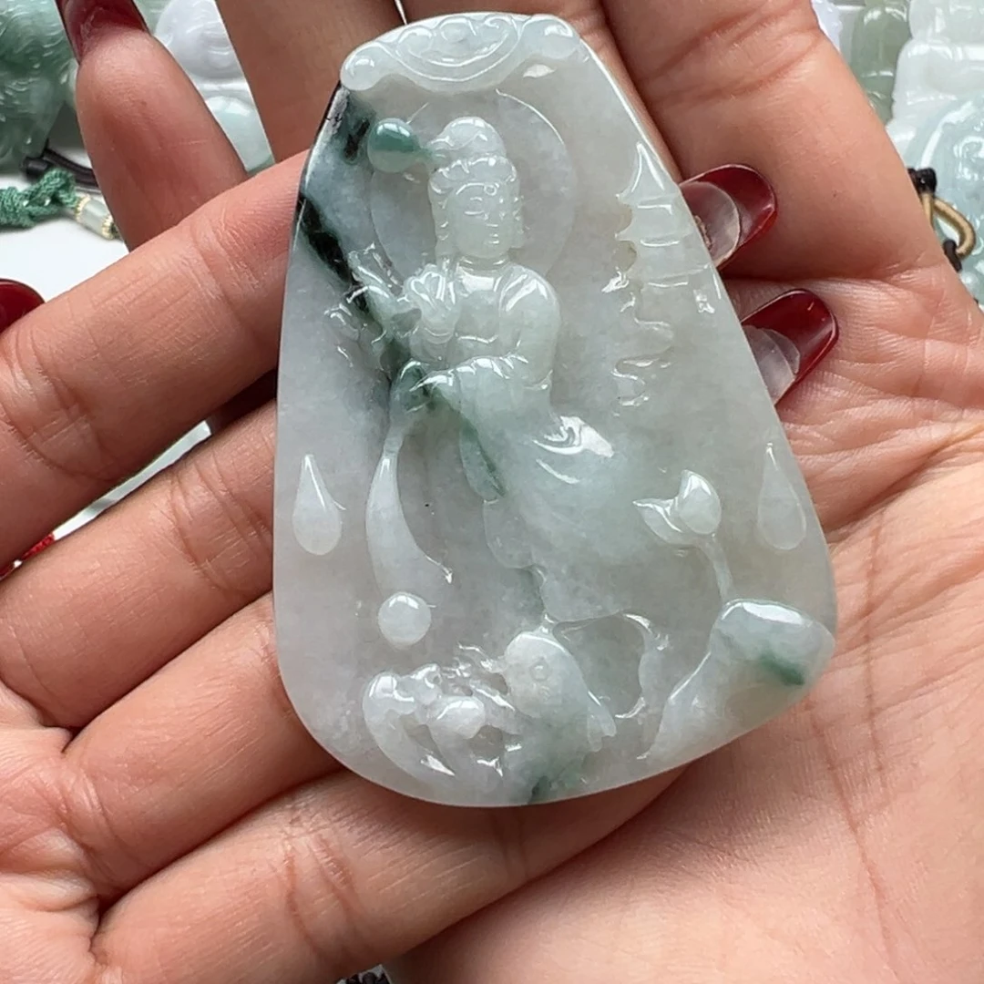 翡翠颈饰未镶嵌山水观音