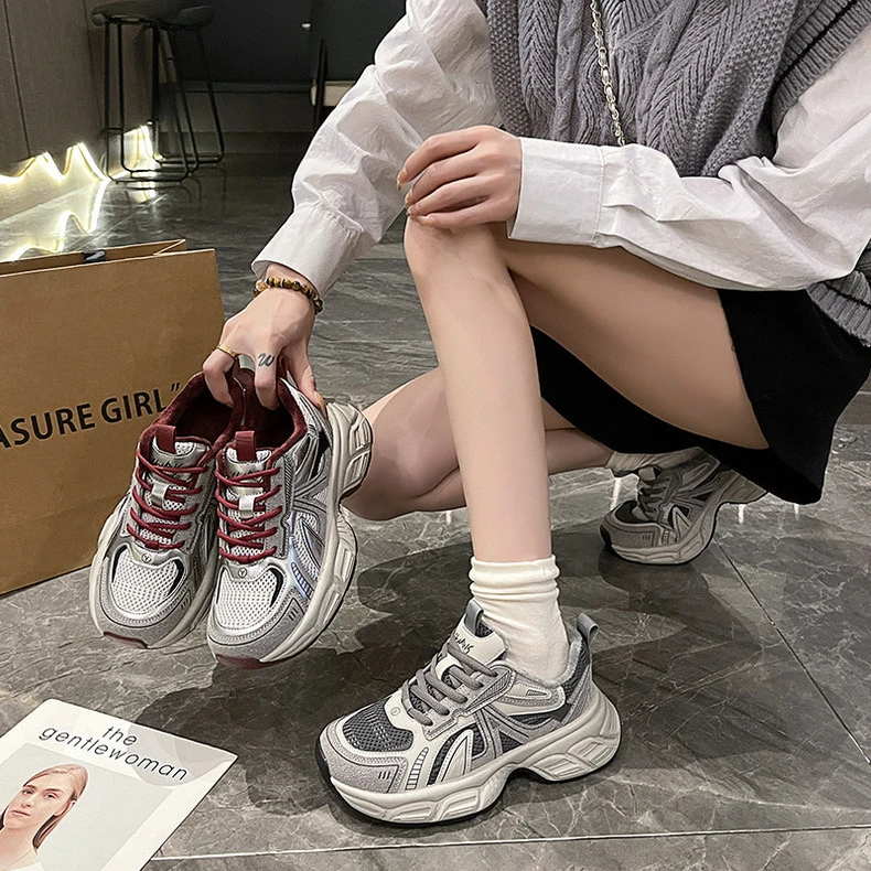 冬季加绒显小运动鞋超轻厚底真皮休闲鞋女百搭老爹鞋0518