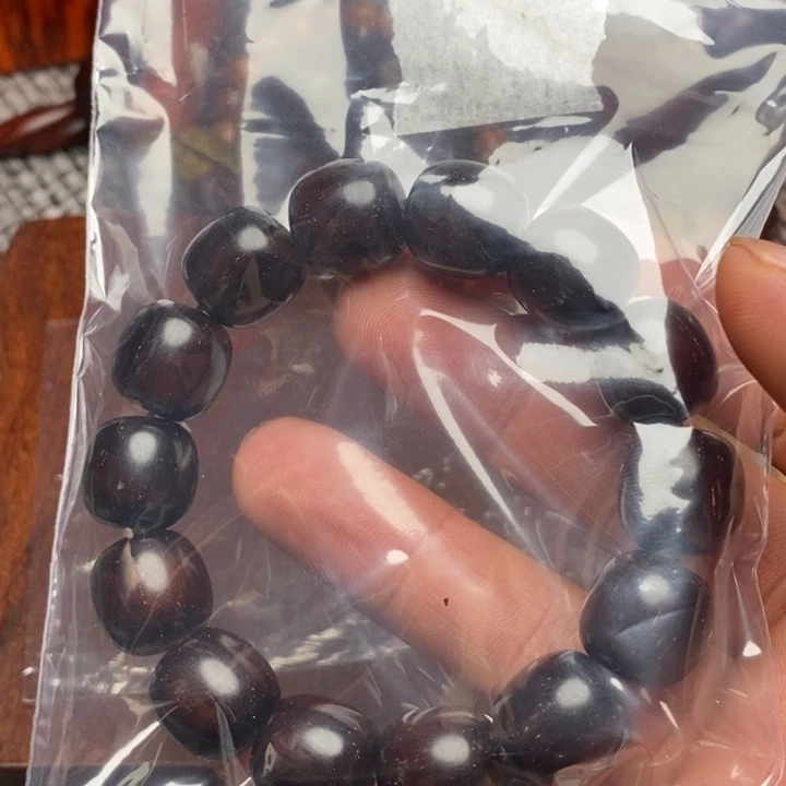 m***l檀香紫檀（小叶紫檀）手串