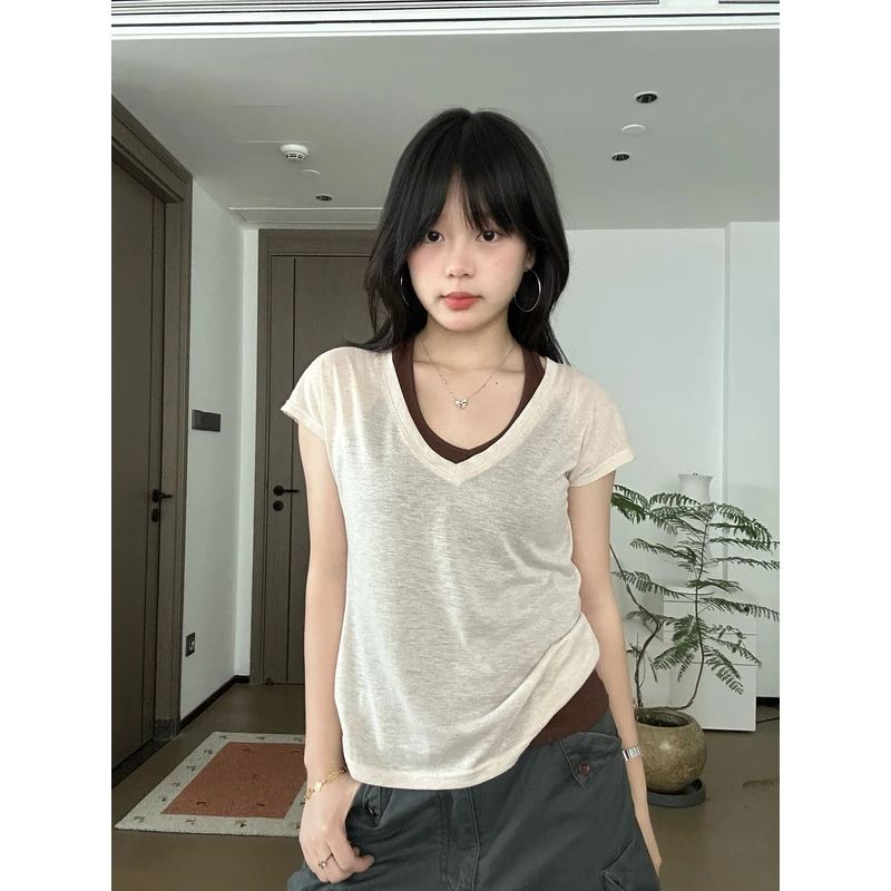 松弛感很够的一个款常规V领短袖T恤杂色纯色小众款式