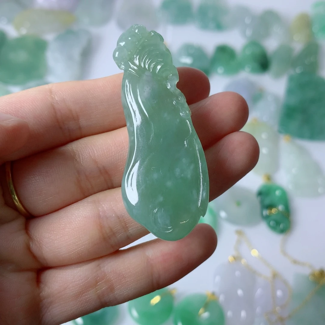 犀***丶翡翠未镶嵌颈饰翡翠8