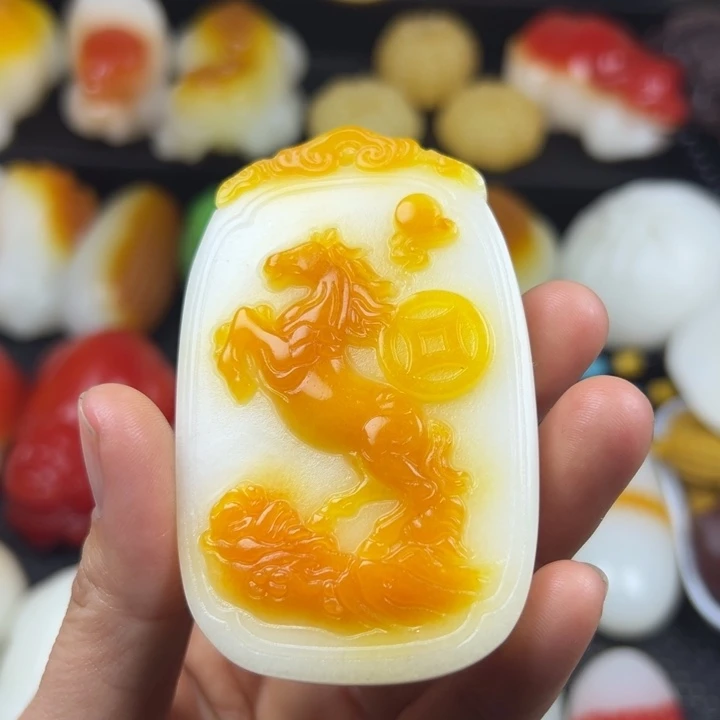 英***战新疆戈壁五彩石金丝