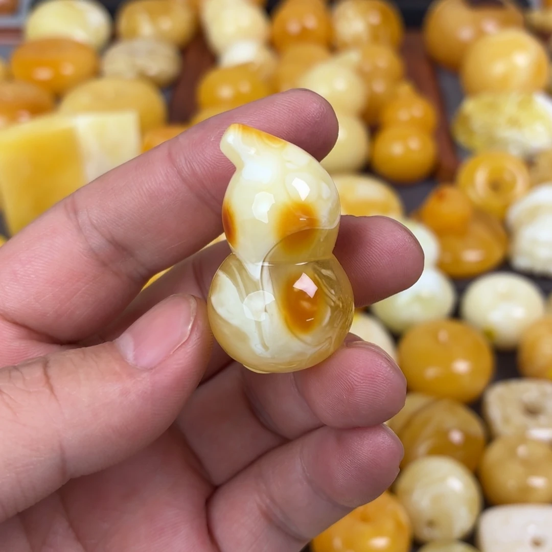 蜜蜡未镶嵌吊坠(不含链)