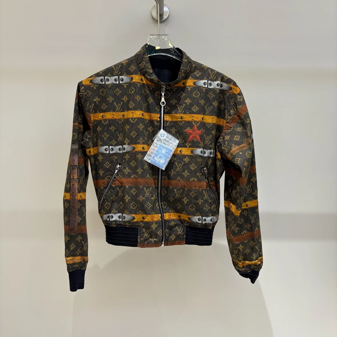 99新 LouisVuitton/路易威登 LV2445 满印双面穿夹克外套 38码