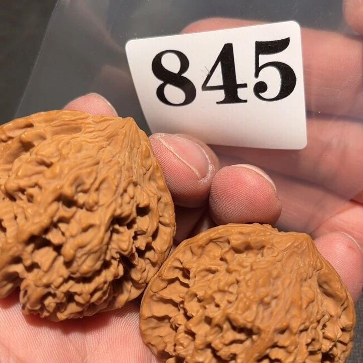 文玩核桃吊坠46满天星