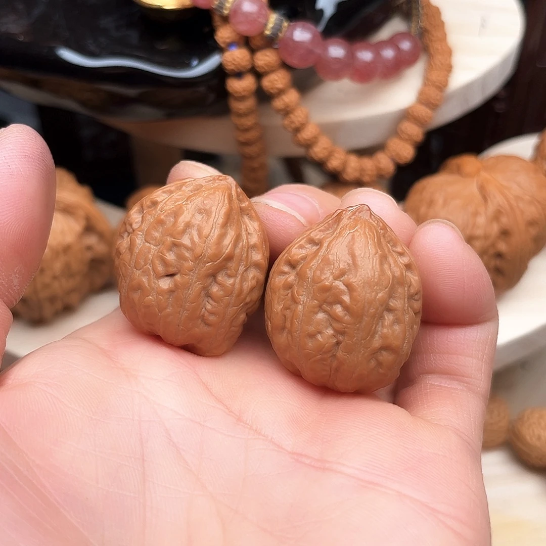 文玩核桃把件秋子