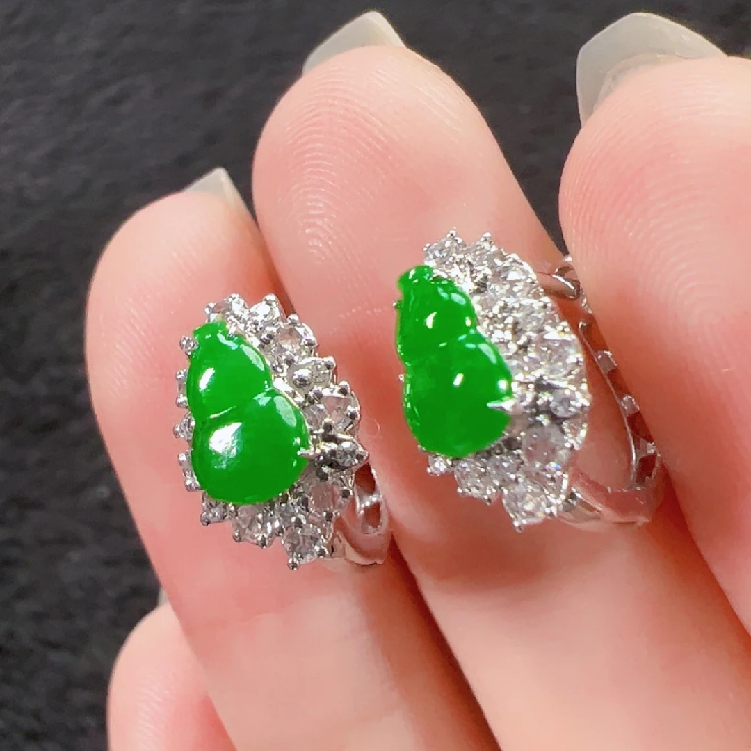 翡翠18K金镶嵌耳饰签收后24小时鉴赏期