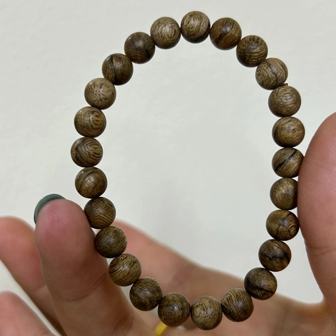 6mm*25粒沉香手串3.02克