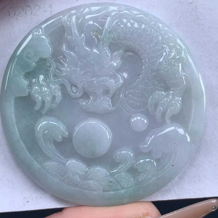 颈饰未镶嵌翡翠龙