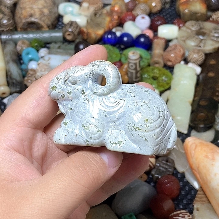 和田玉未镶嵌颈饰95