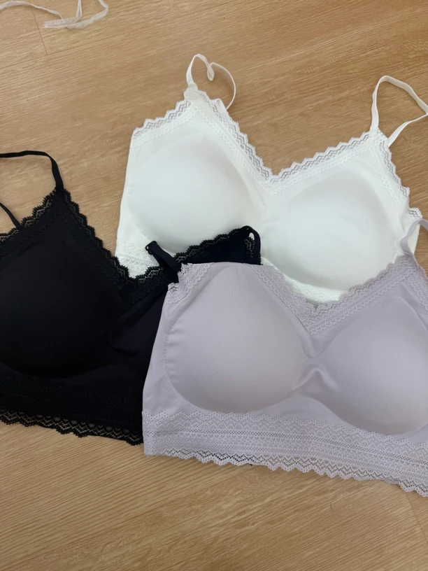 7780 V领蕾丝固定美背