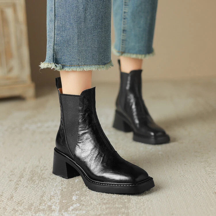 【断码清货2】时尚短靴英伦风百搭粗跟秋冬方头(913)N