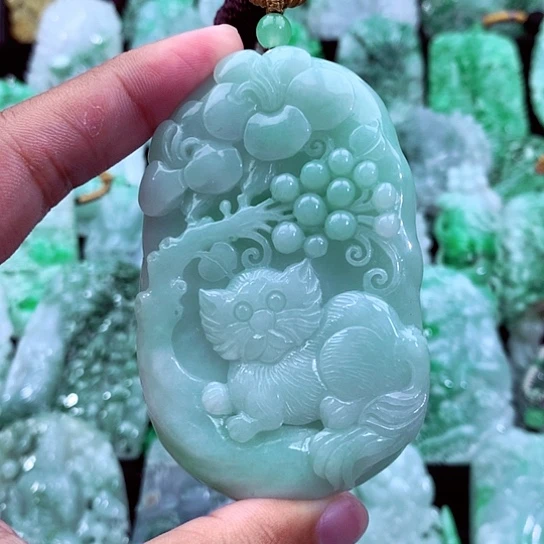 吊坠(不含链)未镶嵌翡翠