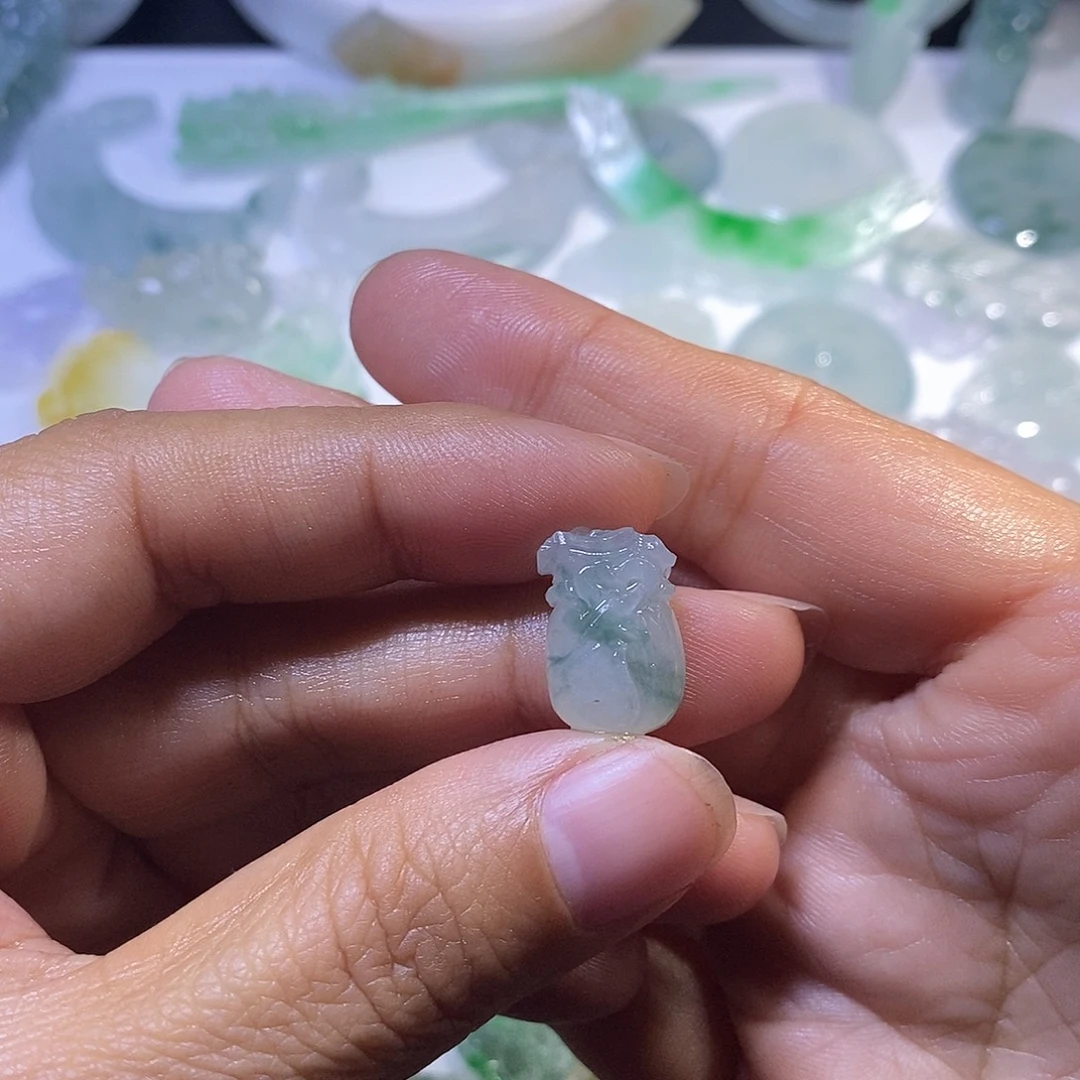 定制翡翠未镶嵌福袋