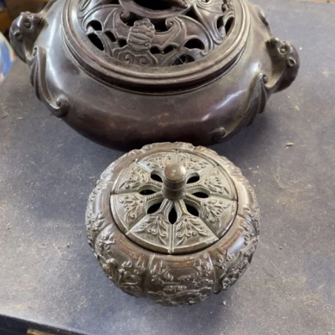 摆件陪****白瓷器制作工艺精湛