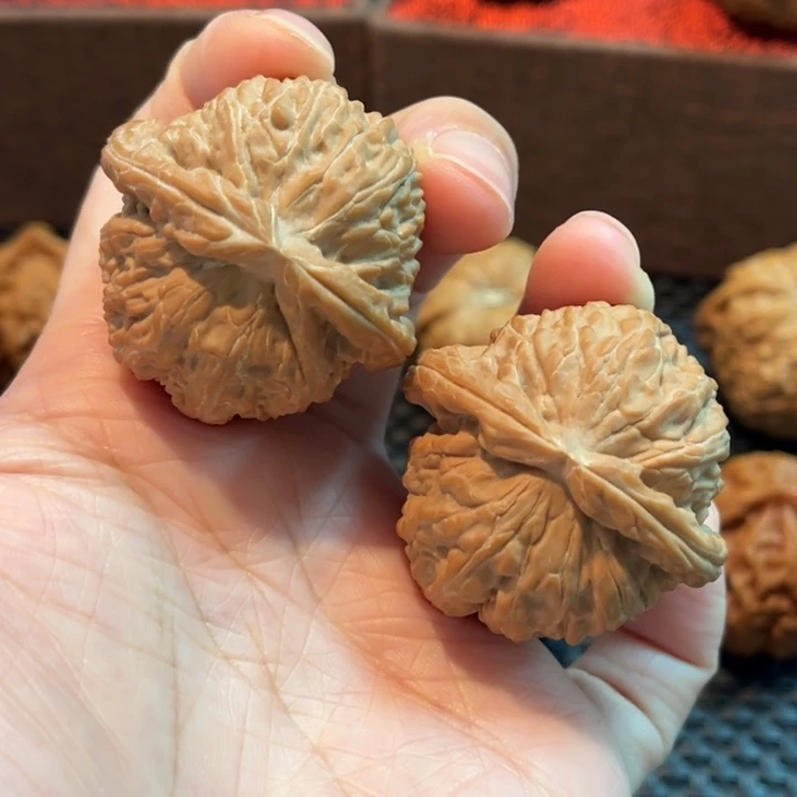 吊坠文玩核桃白狮子