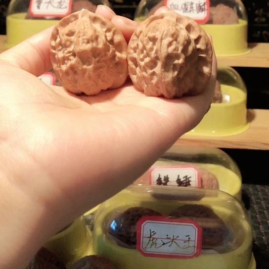 文玩核桃把件敦煌