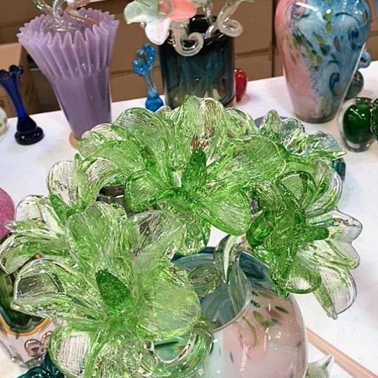 琉璃花瓶高45厘米宽12厘米