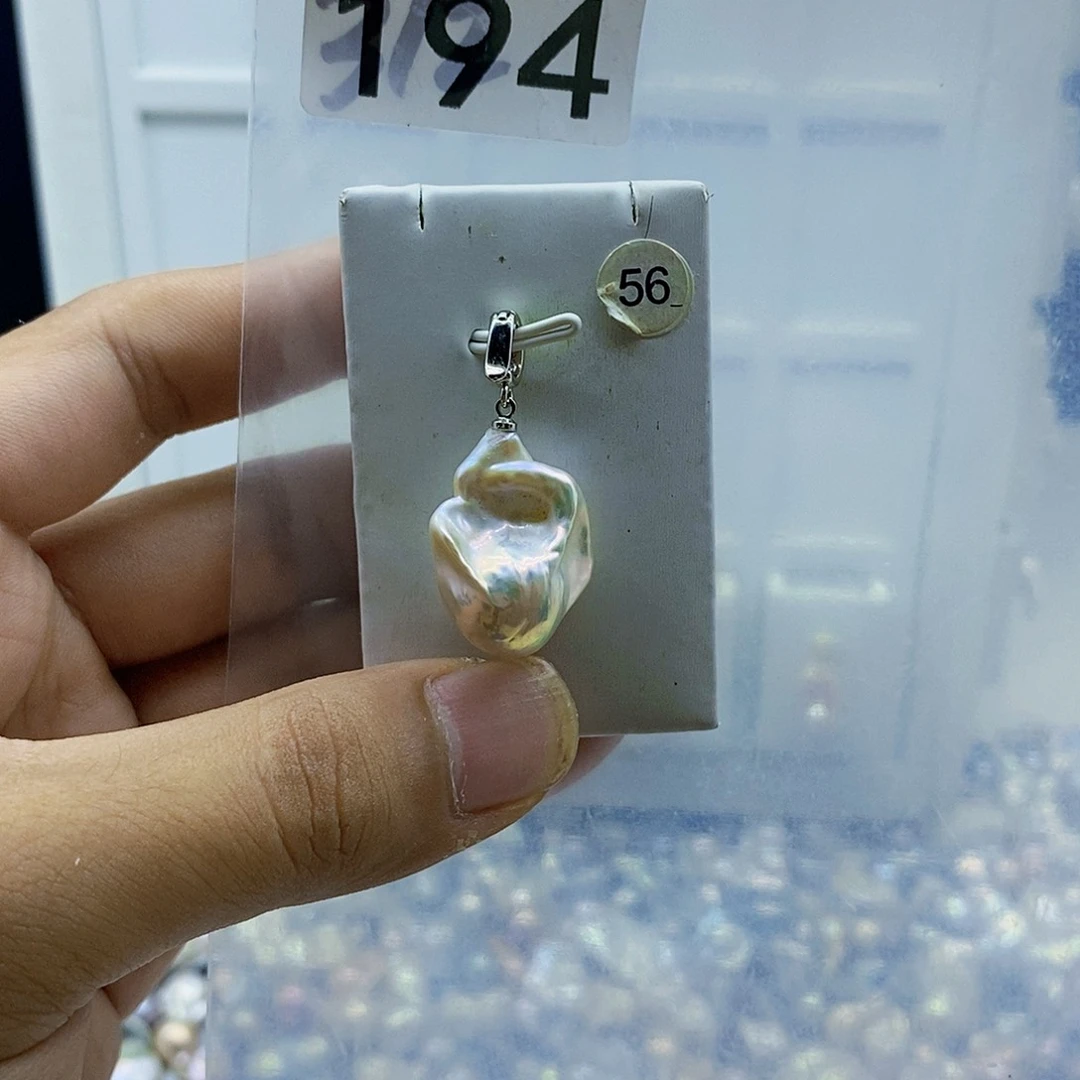 淡水珍珠合金颈饰