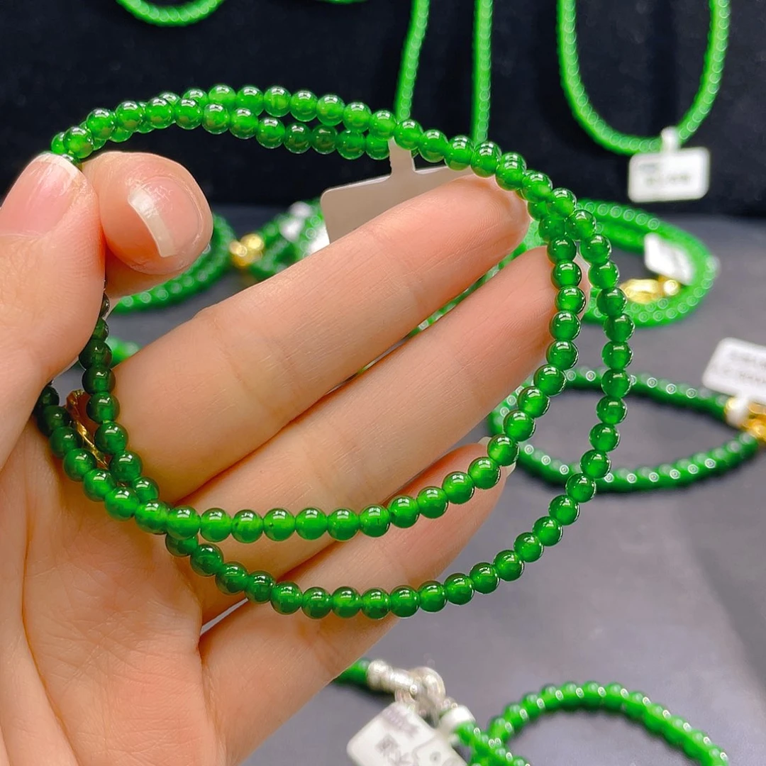 翡翠未镶嵌颈饰