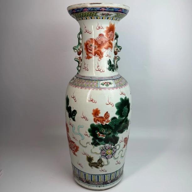 TC 01053 清同治 粉彩博古太狮少狮子双面大瓶