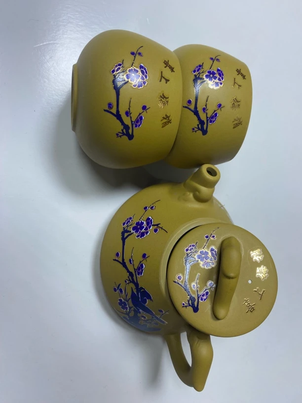 喜上眉梢黄段泥一壶两杯