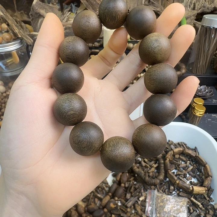 华***】沉香碎屑沉香海南莺歌绿2.0大41克➕沉香碎屑多样性