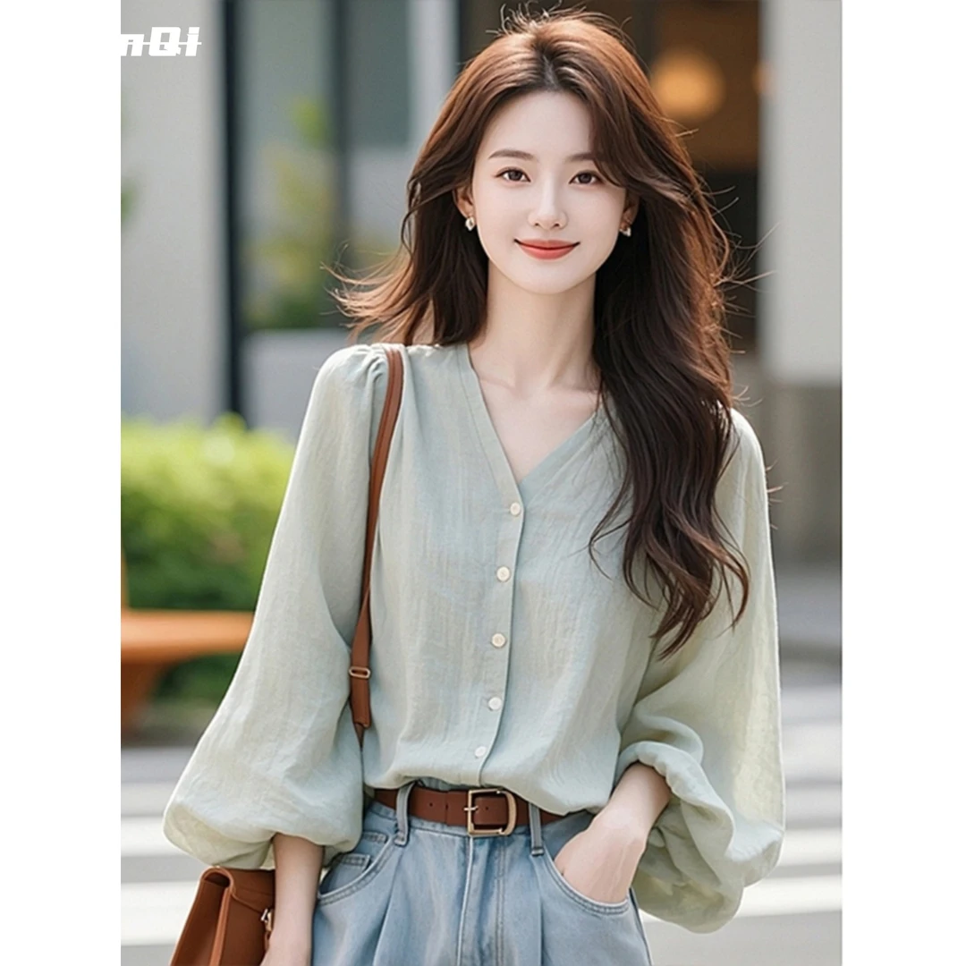 淳启法式气质长袖衬衫女士早秋新款独特漂亮超好看V领小上衣潮流