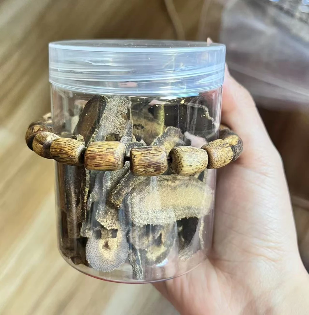 沉香海南奇楠乌身圆叶老白棋8mm